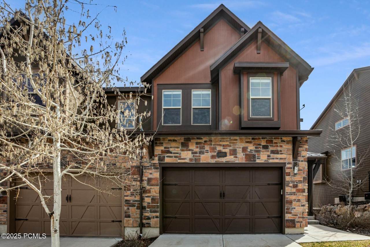 1018 Abigail Drive - Photo 1