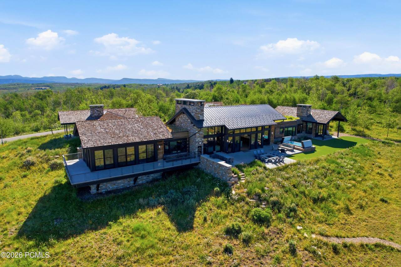 https://bt-photos.global.ssl.fastly.net/parkcity/1280_boomver_1_12603260-2.jpg