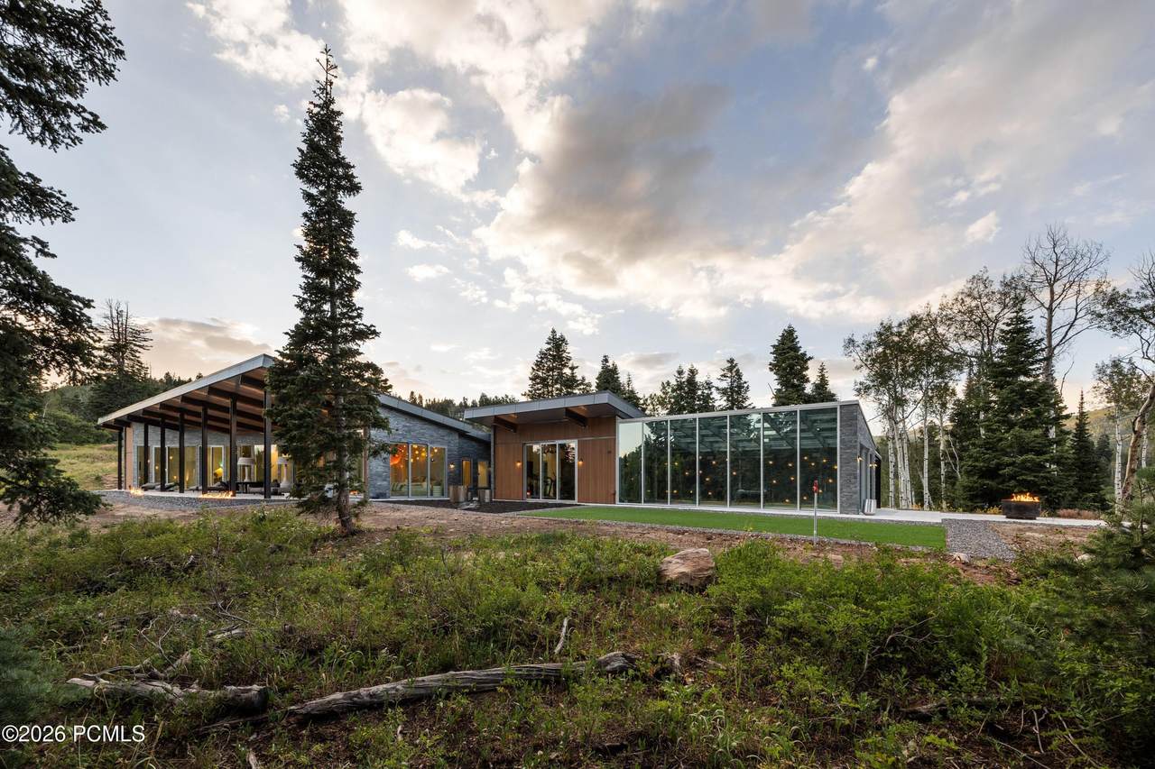 https://bt-photos.global.ssl.fastly.net/parkcity/1280_boomver_1_12603302-2.jpg