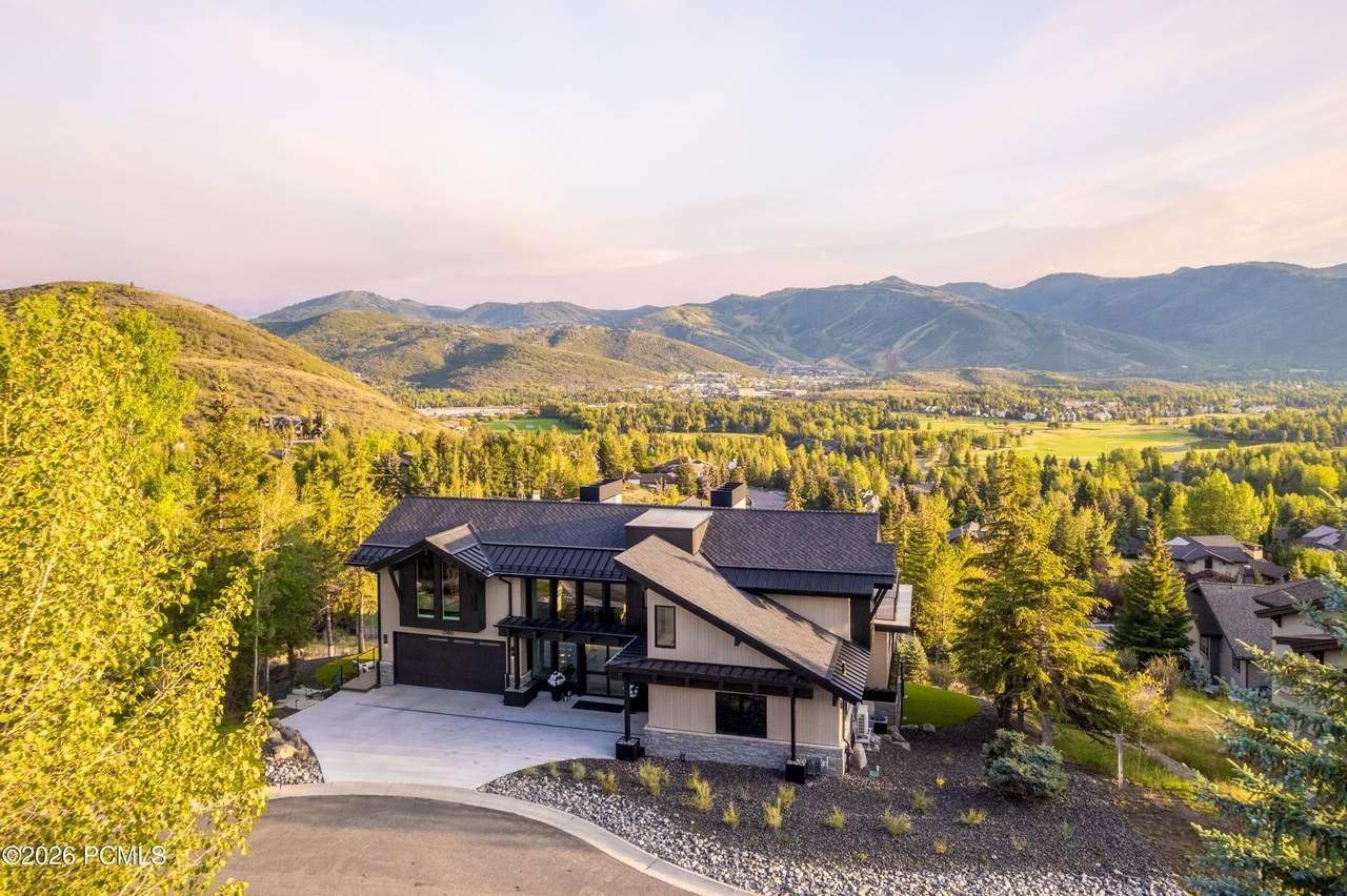 https://bt-photos.global.ssl.fastly.net/parkcity/1280_boomver_1_12603369-2.jpg