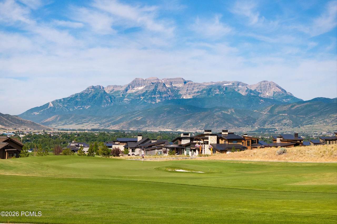 https://bt-photos.global.ssl.fastly.net/parkcity/1280_boomver_1_12603413-2.jpg
