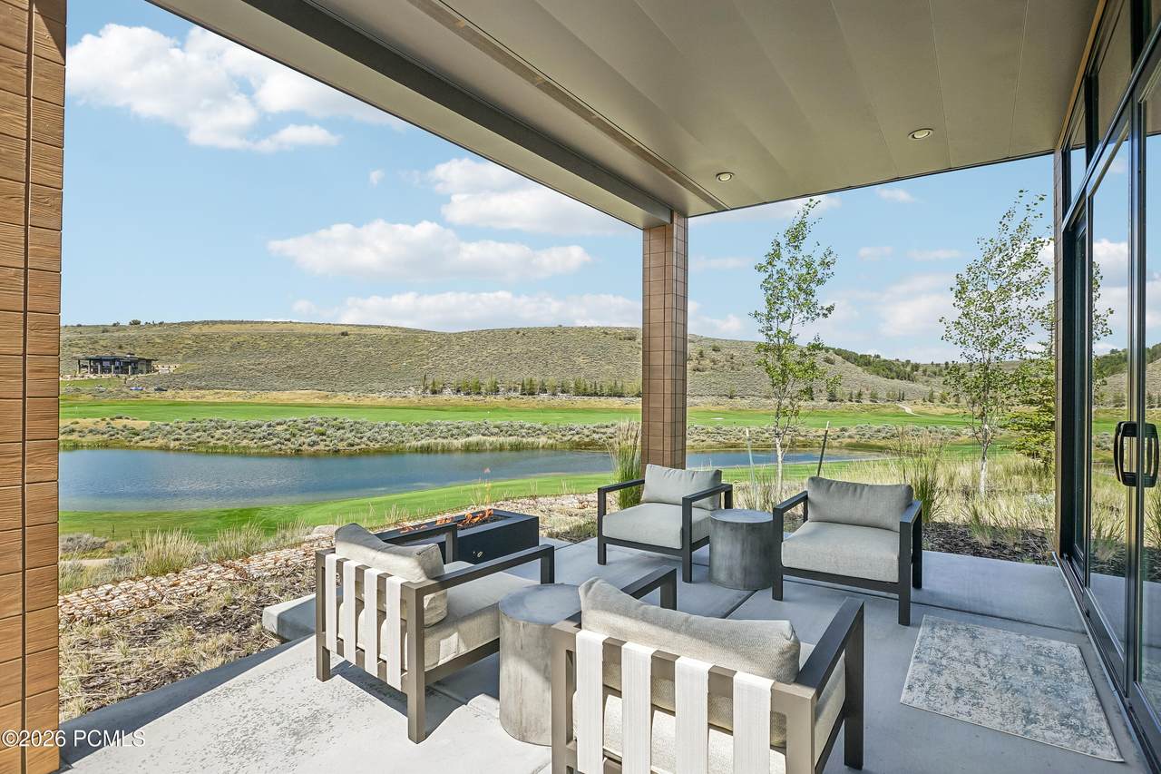 https://bt-photos.global.ssl.fastly.net/parkcity/1280_boomver_1_12603441-2.jpg