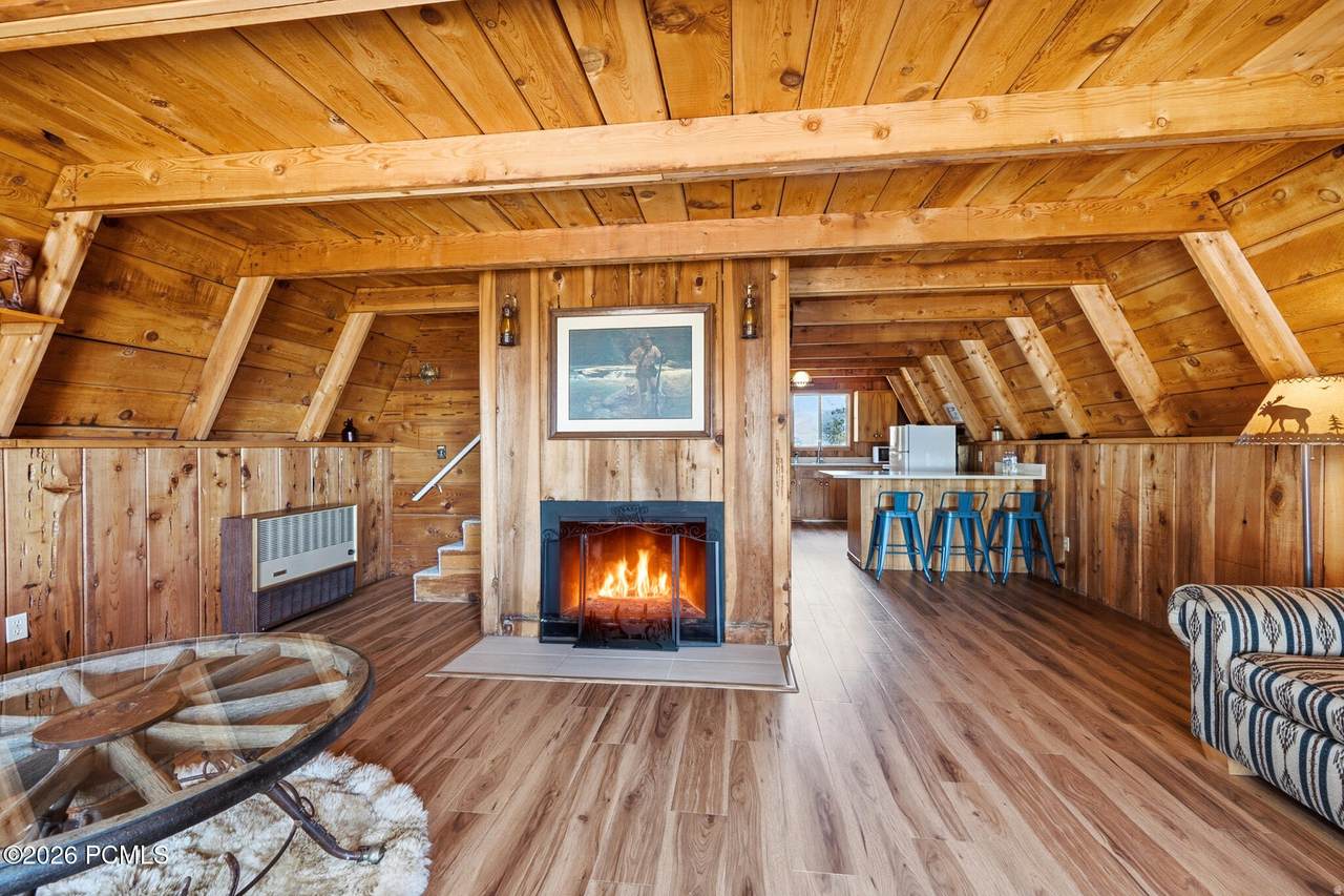 https://bt-photos.global.ssl.fastly.net/parkcity/1280_boomver_1_12603517-2.jpg