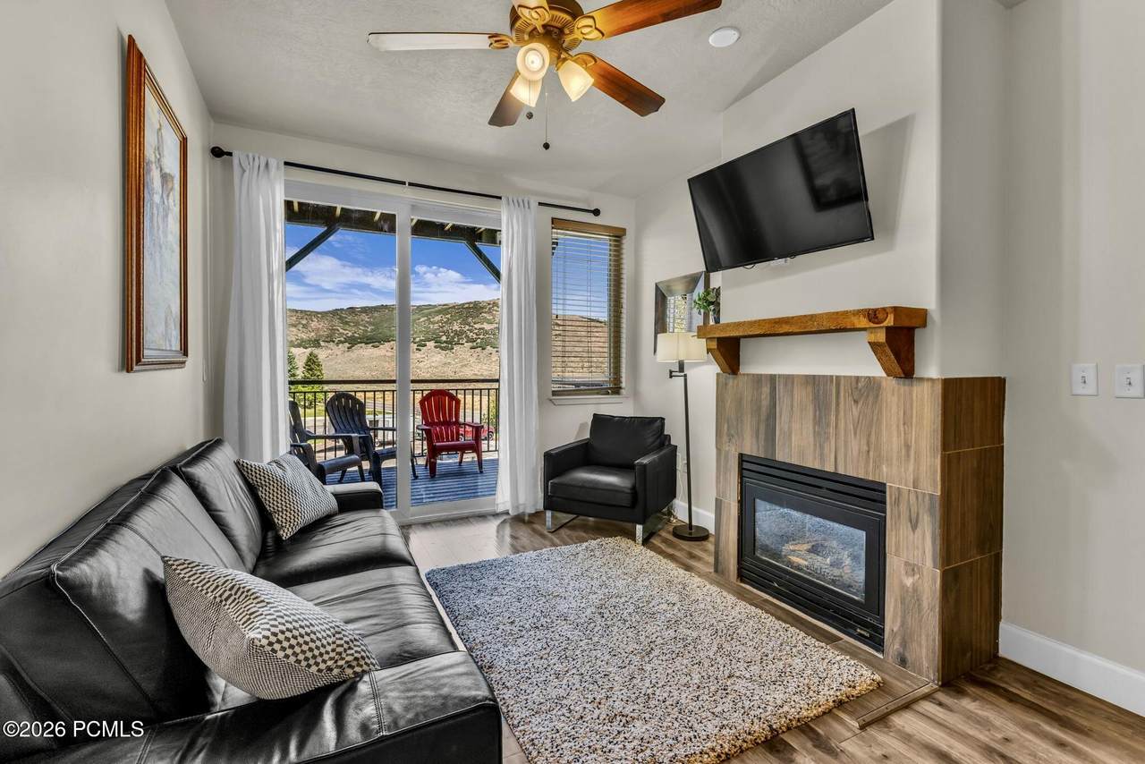https://bt-photos.global.ssl.fastly.net/parkcity/1280_boomver_1_12603521-2.jpg