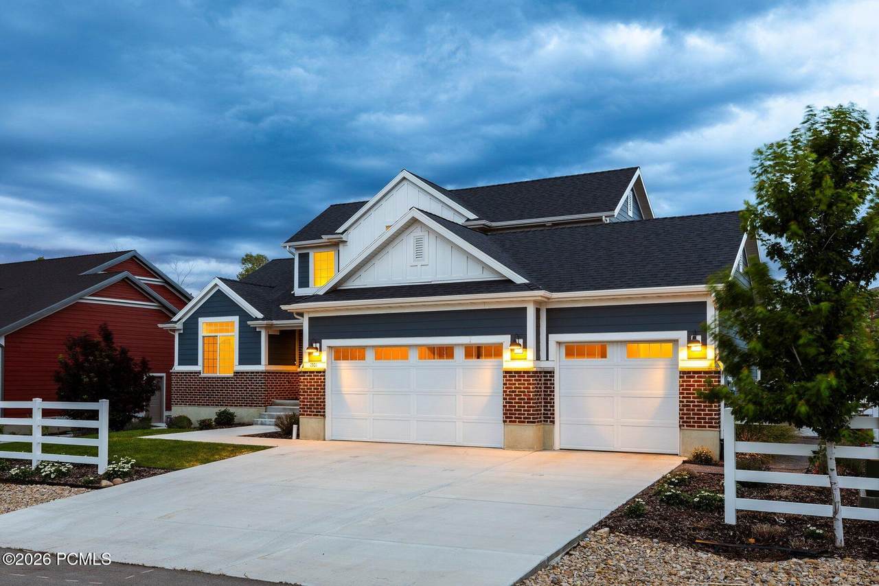 1501 Rocky Mountain Way - Photo 1