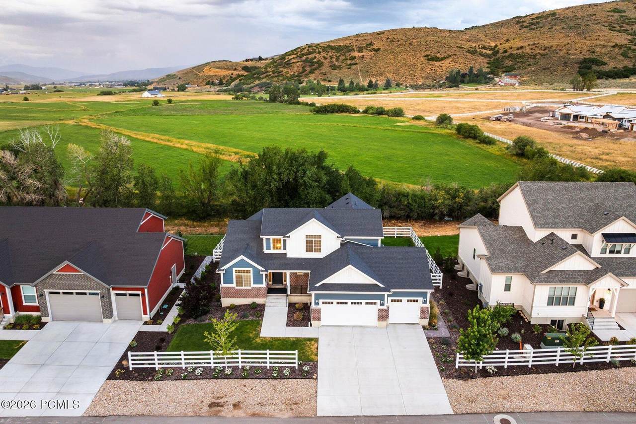 https://bt-photos.global.ssl.fastly.net/parkcity/1280_boomver_1_12603533-2.jpg