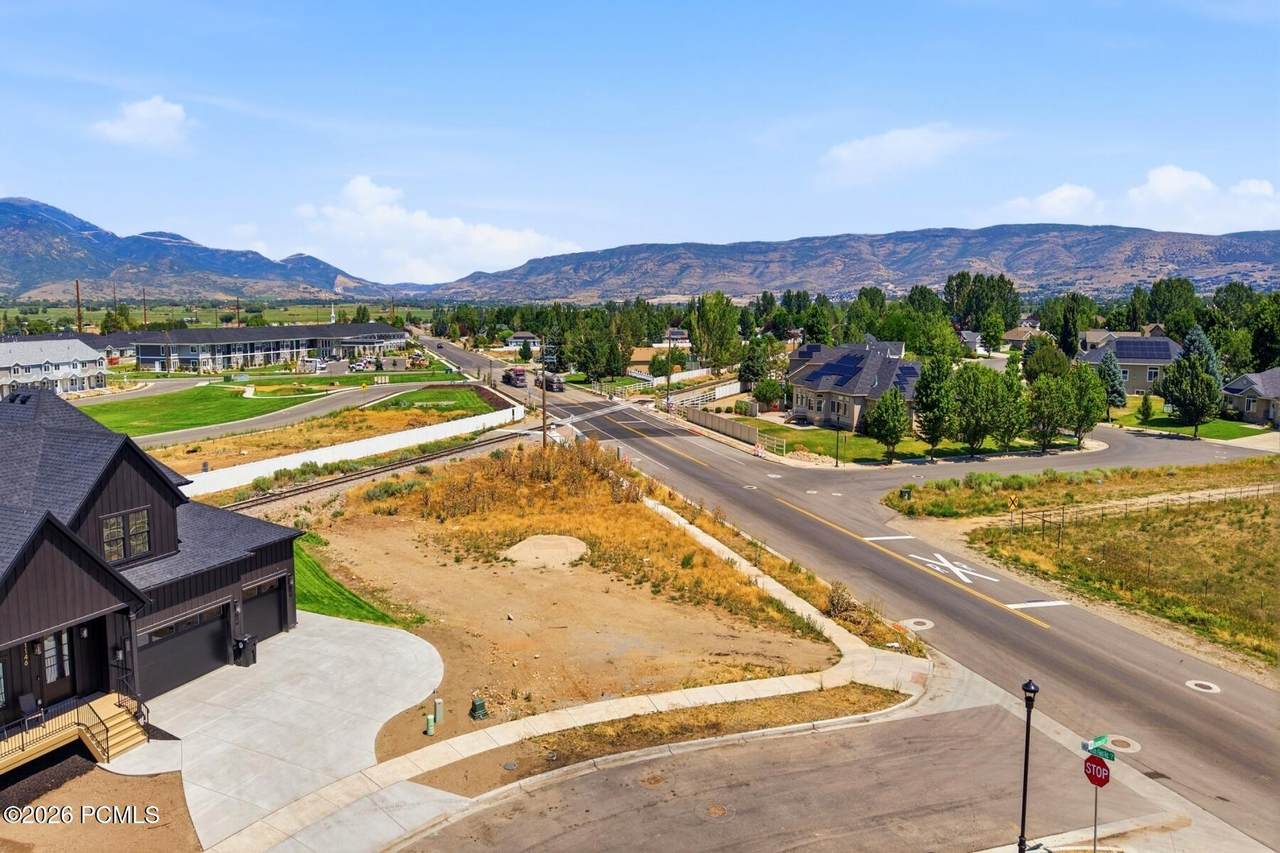 https://bt-photos.global.ssl.fastly.net/parkcity/1280_boomver_1_12603556-2.jpg