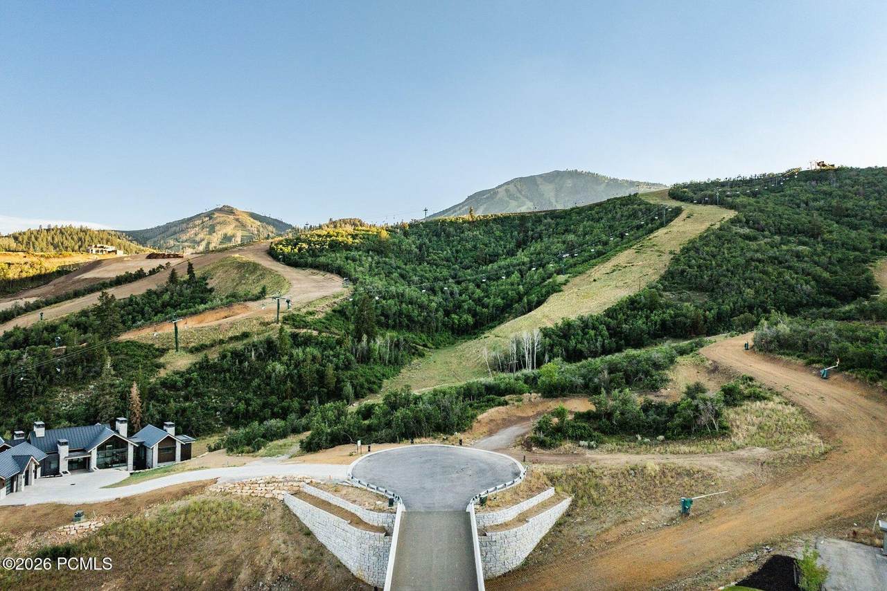 https://bt-photos.global.ssl.fastly.net/parkcity/1280_boomver_1_12603566-2.jpg