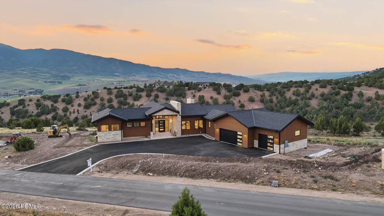 1144 Trail Ridge Drive - Photo 1