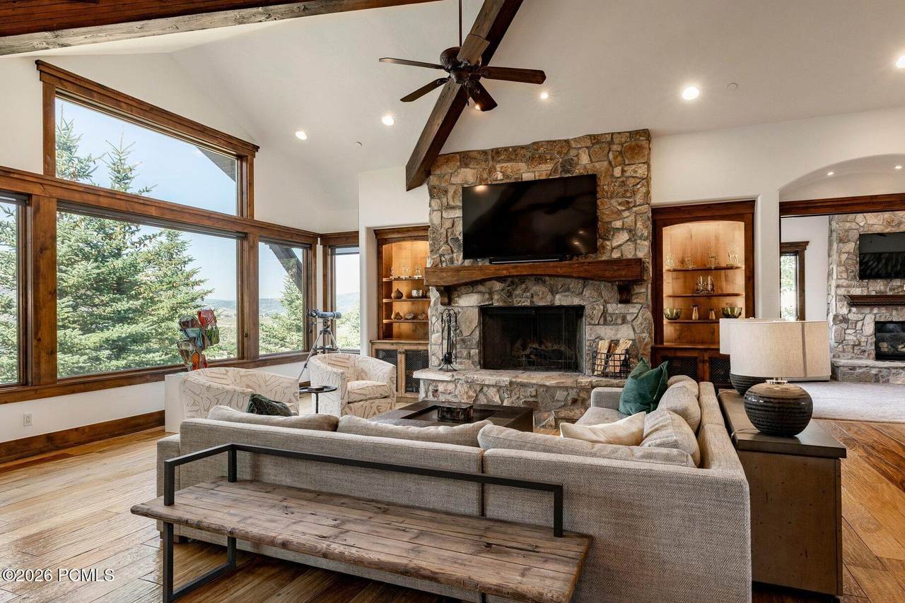 https://bt-photos.global.ssl.fastly.net/parkcity/1280_boomver_1_12603587-2.jpg