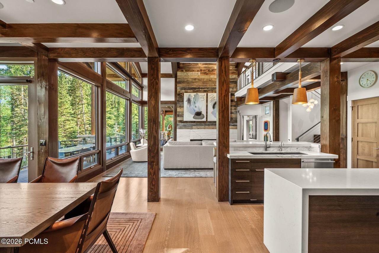 https://bt-photos.global.ssl.fastly.net/parkcity/1280_boomver_1_12603595-2.jpg