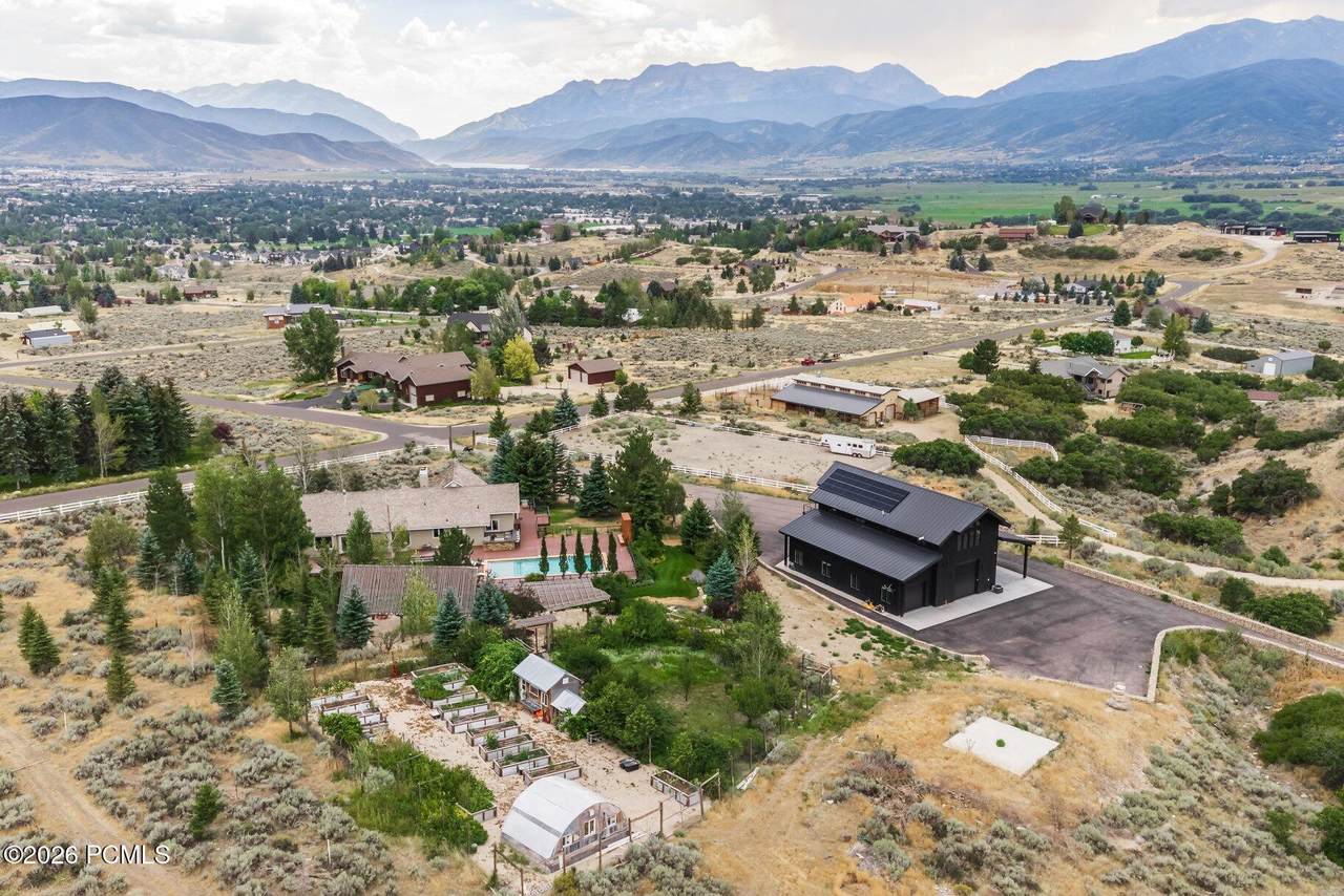 https://bt-photos.global.ssl.fastly.net/parkcity/1280_boomver_1_12603601-2.jpg