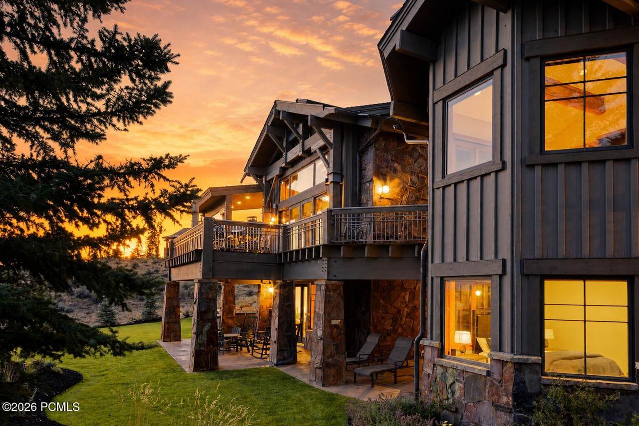 https://bt-photos.global.ssl.fastly.net/parkcity/1280_boomver_1_12603629-2.jpg