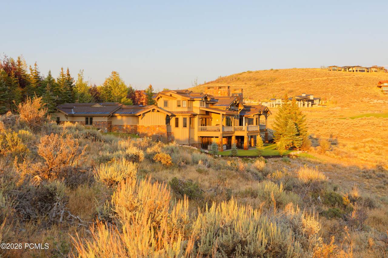https://bt-photos.global.ssl.fastly.net/parkcity/1280_boomver_1_12603629-2.jpg