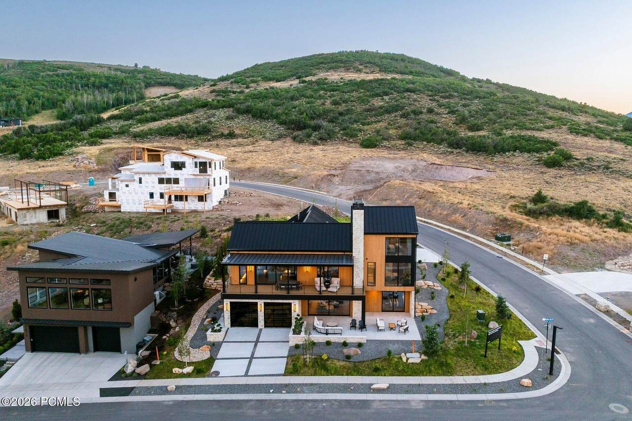https://bt-photos.global.ssl.fastly.net/parkcity/1280_boomver_1_12603688-2.jpg