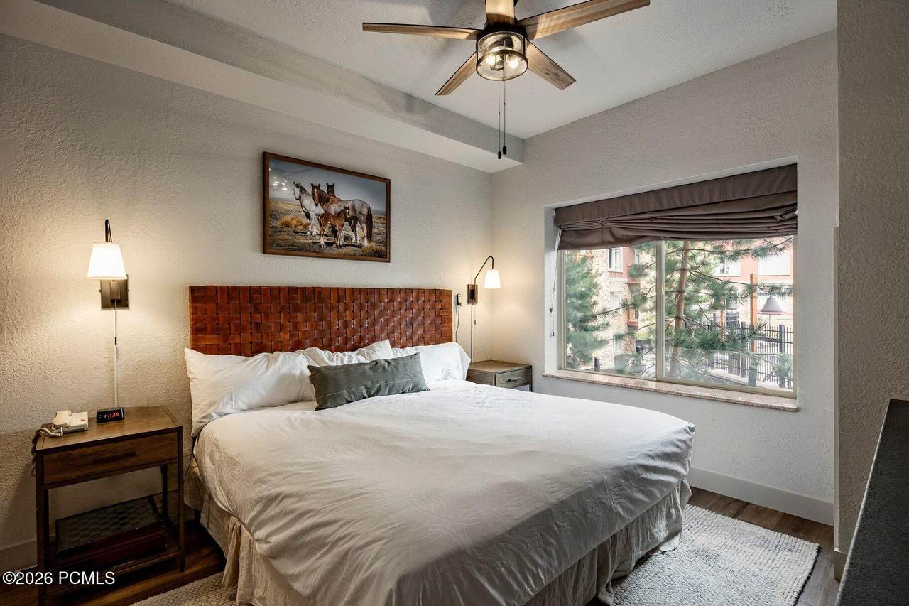 https://bt-photos.global.ssl.fastly.net/parkcity/1280_boomver_1_12603715-2.jpg