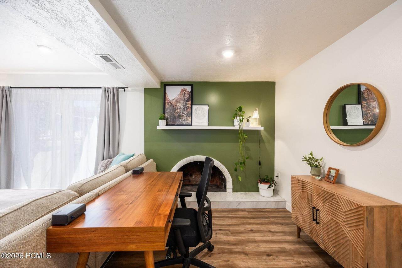 https://bt-photos.global.ssl.fastly.net/parkcity/1280_boomver_1_12603718-2.jpg