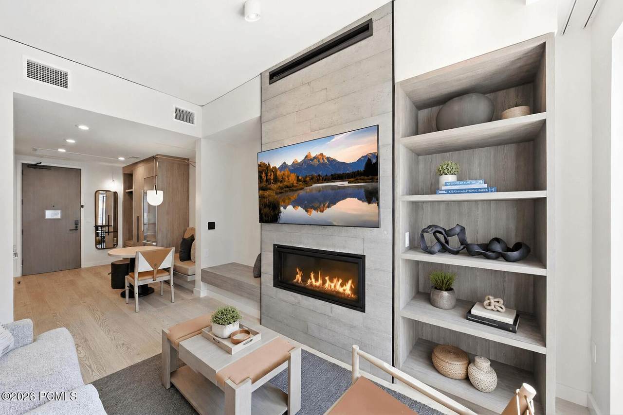 https://bt-photos.global.ssl.fastly.net/parkcity/1280_boomver_1_12603726-2.jpg