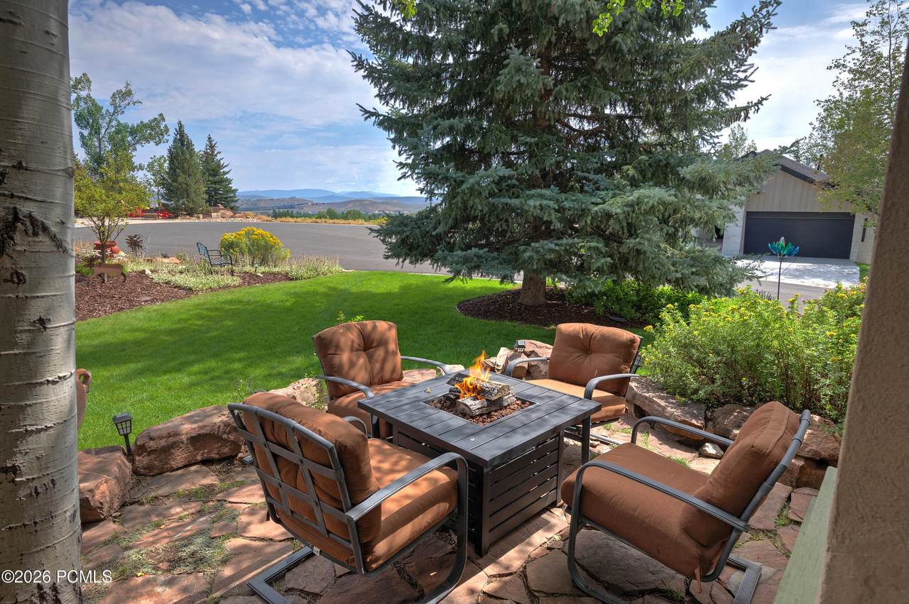 https://bt-photos.global.ssl.fastly.net/parkcity/1280_boomver_1_12603752-2.jpg