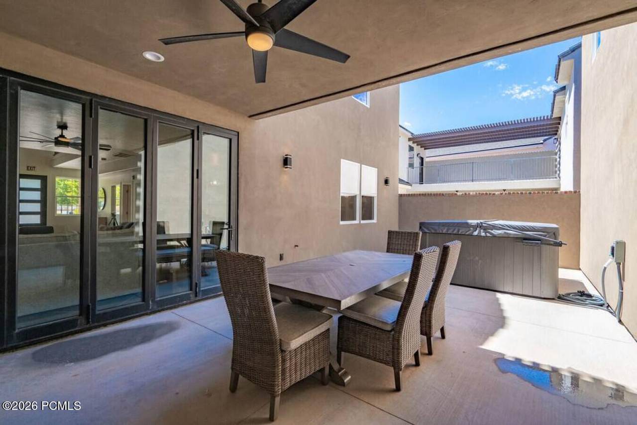4242 Cambridge Parkway - Photo 1