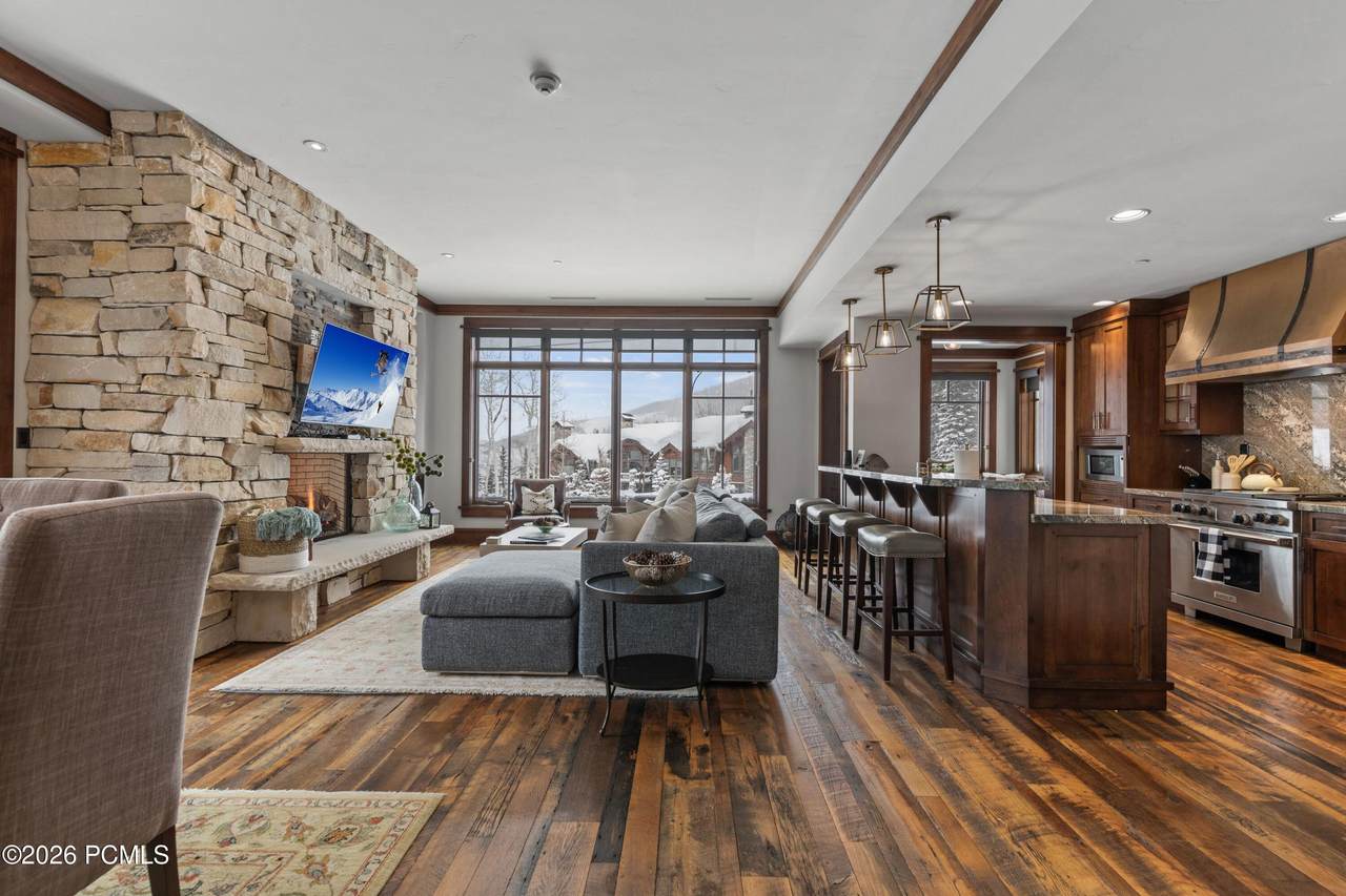 https://bt-photos.global.ssl.fastly.net/parkcity/1280_boomver_1_12603812-2.jpg
