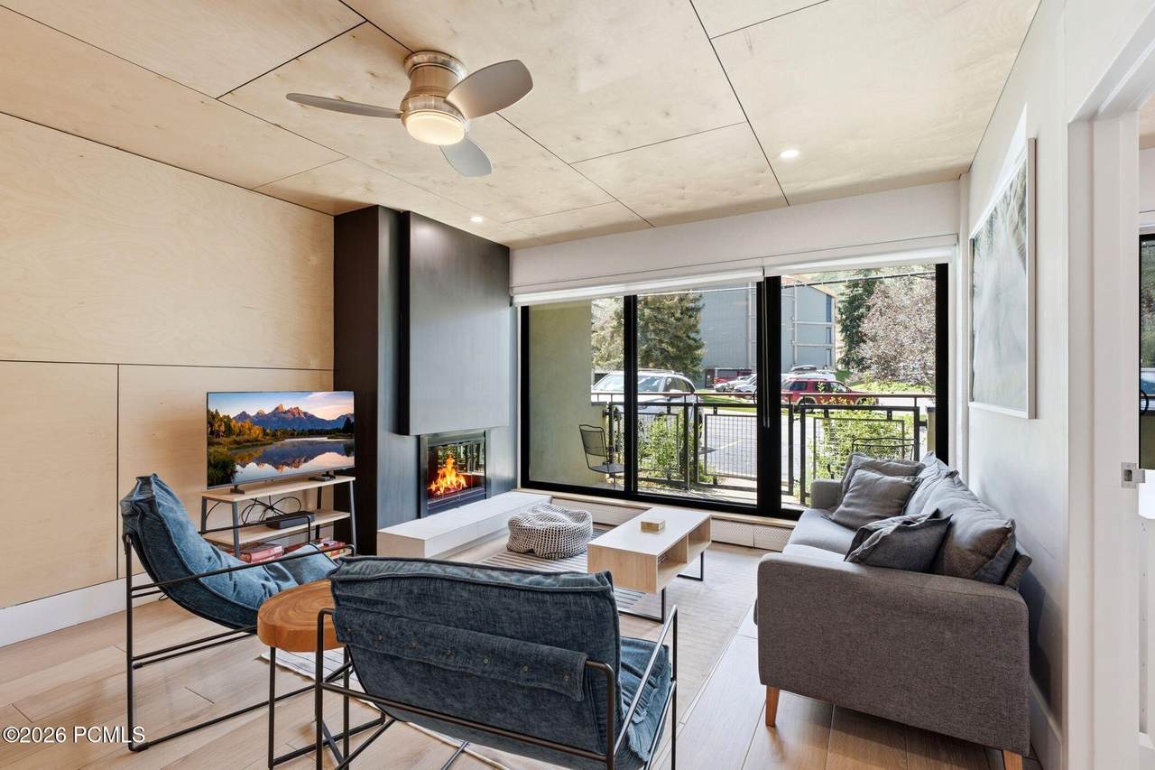 https://bt-photos.global.ssl.fastly.net/parkcity/1280_boomver_1_12603879-2.jpg