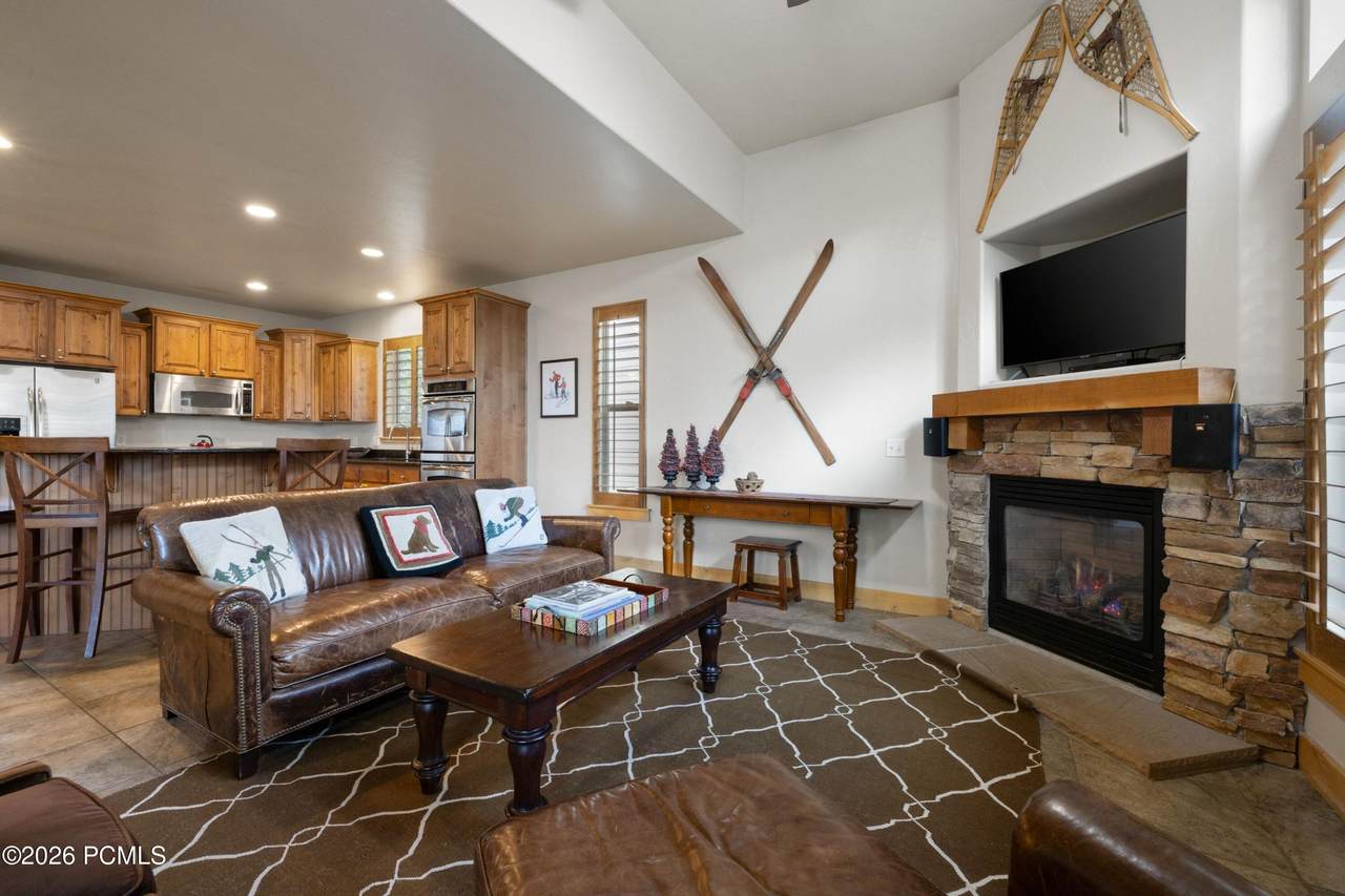 https://bt-photos.global.ssl.fastly.net/parkcity/1280_boomver_1_12603895-2.jpg