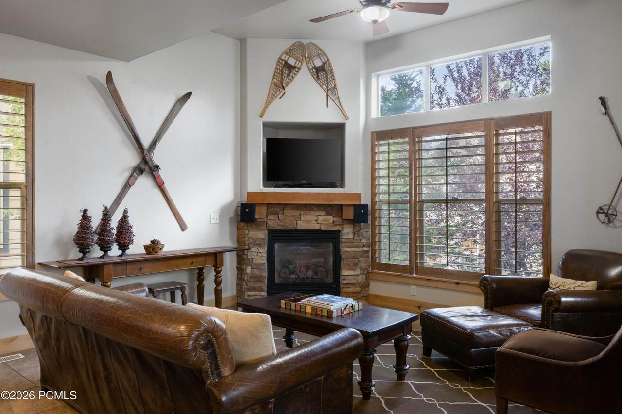 https://bt-photos.global.ssl.fastly.net/parkcity/1280_boomver_1_12603895-2.jpg