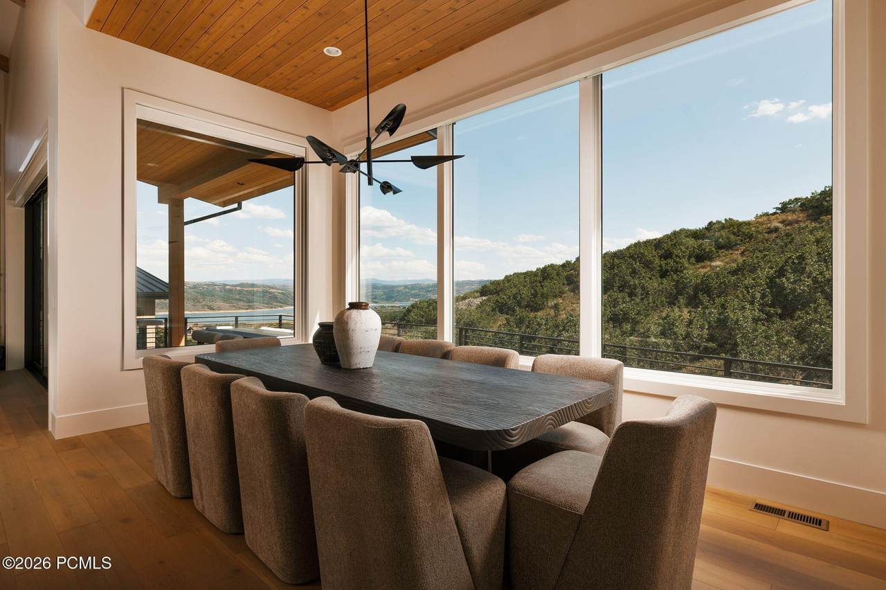 https://bt-photos.global.ssl.fastly.net/parkcity/1280_boomver_1_12603917-2.jpg