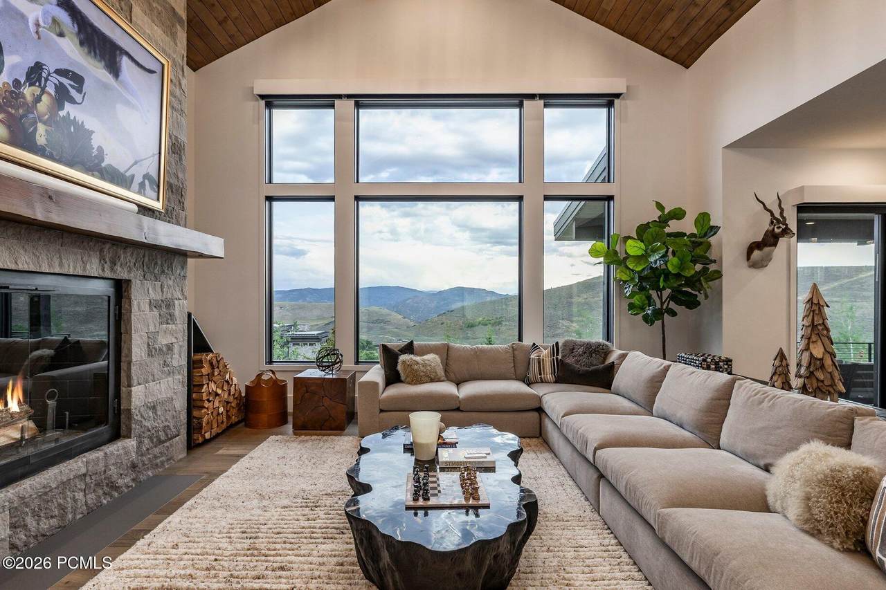 https://bt-photos.global.ssl.fastly.net/parkcity/1280_boomver_1_12603921-2.jpg