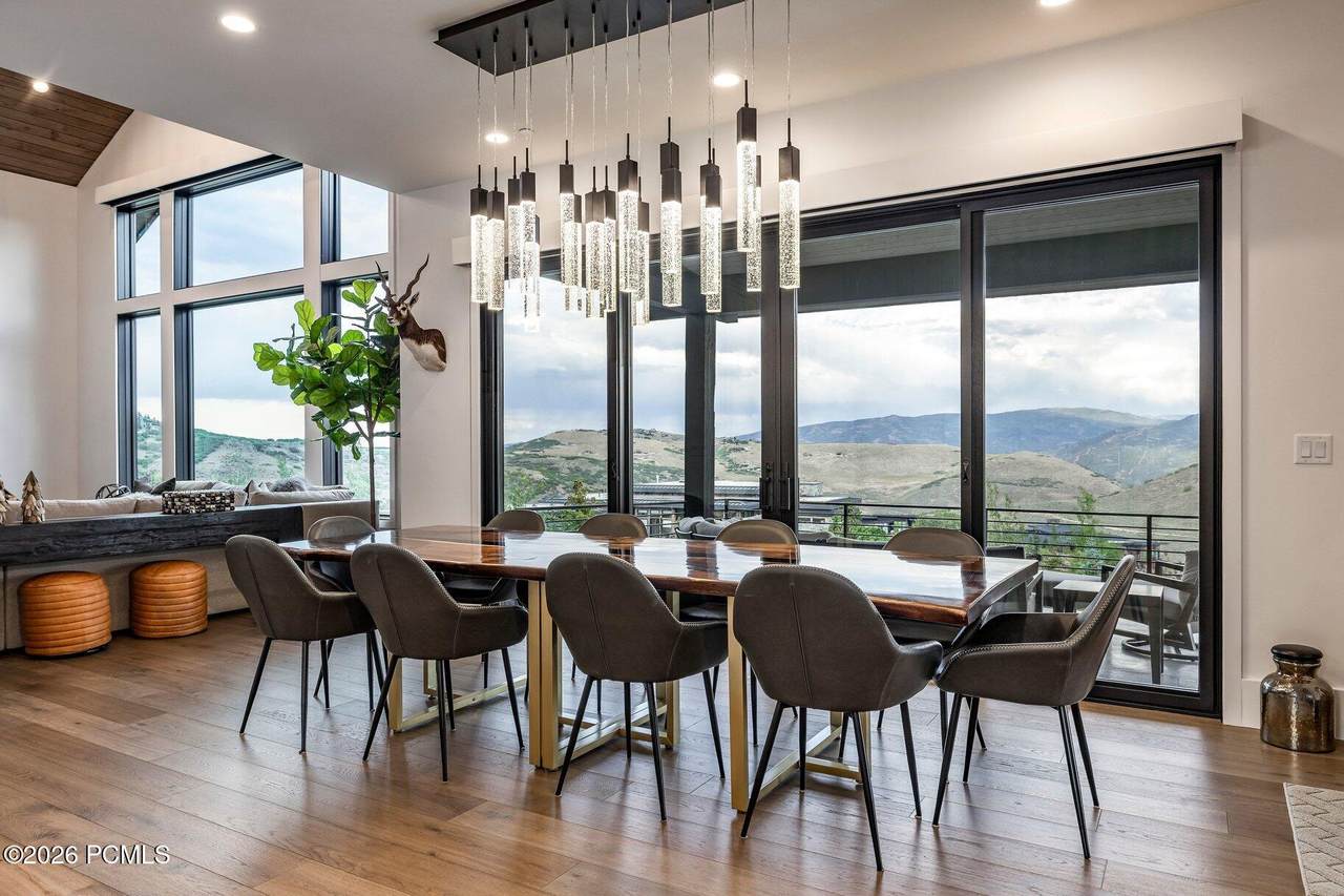 https://bt-photos.global.ssl.fastly.net/parkcity/1280_boomver_1_12603921-2.jpg