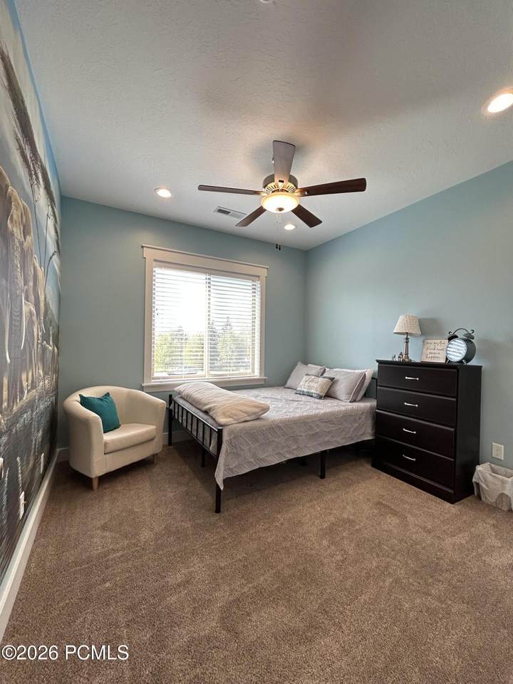 https://bt-photos.global.ssl.fastly.net/parkcity/1280_boomver_1_12603946-2.jpg