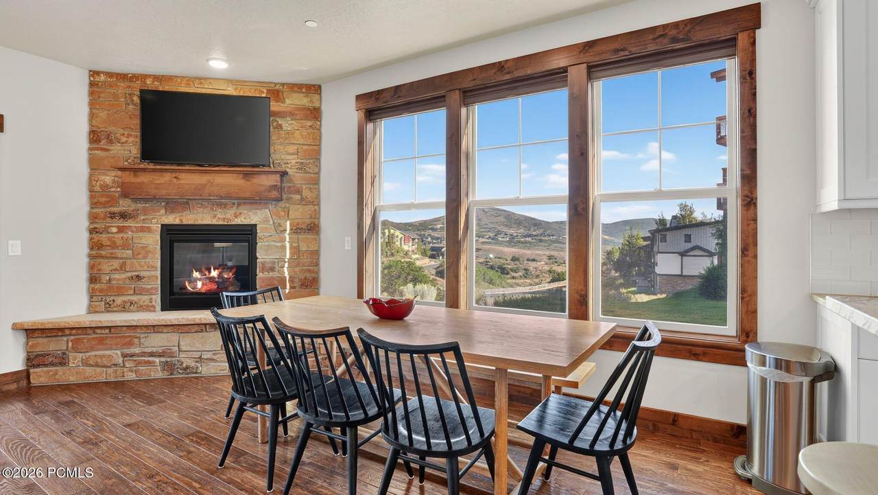 https://bt-photos.global.ssl.fastly.net/parkcity/1280_boomver_1_12603957-2.jpg