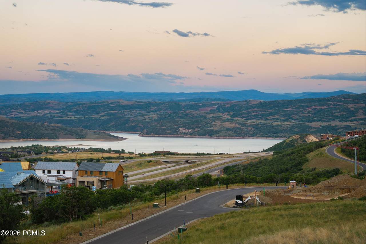 https://bt-photos.global.ssl.fastly.net/parkcity/1280_boomver_1_12603971-2.jpg