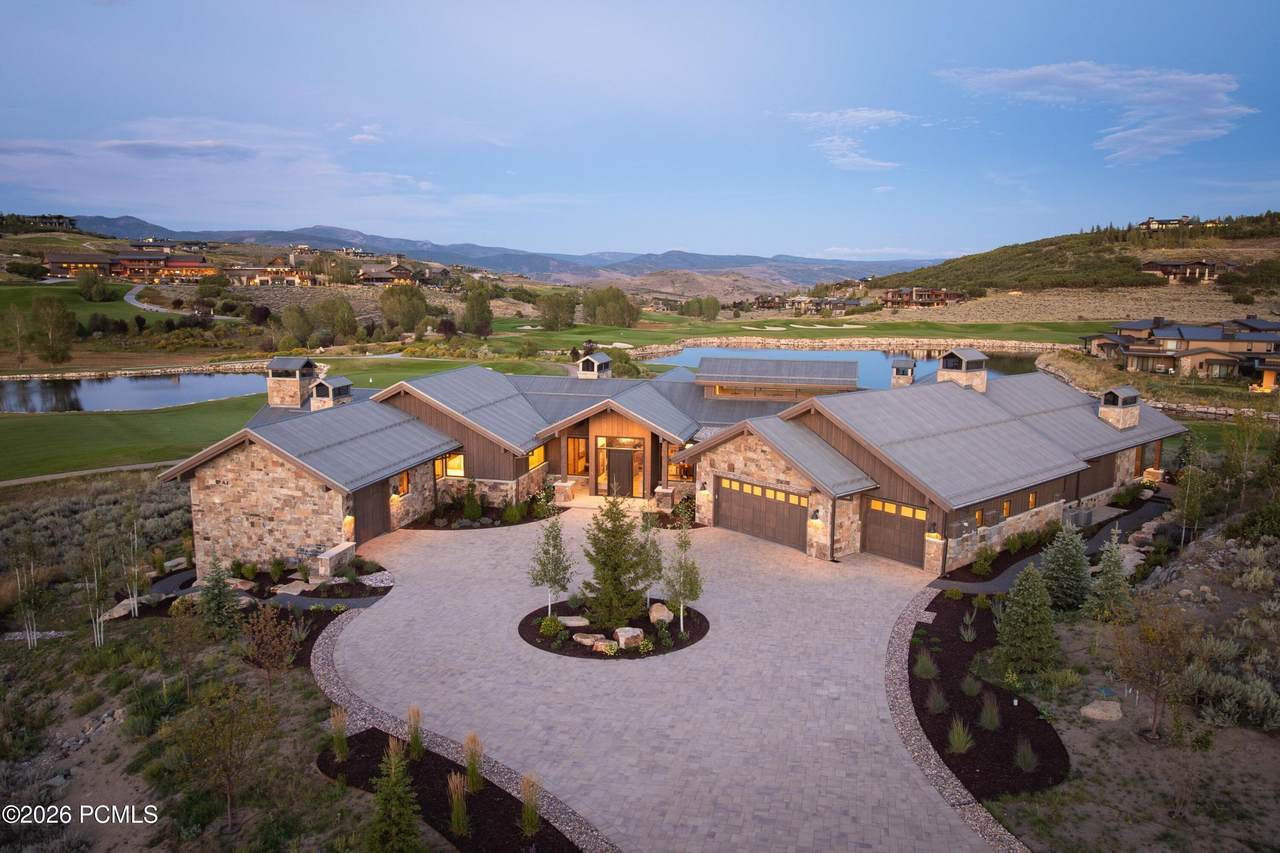 https://bt-photos.global.ssl.fastly.net/parkcity/1280_boomver_1_12603973-2.jpg