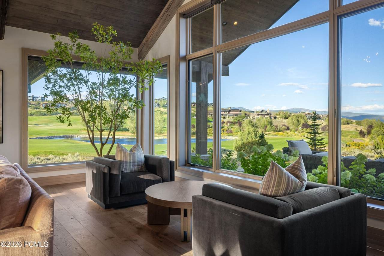 https://bt-photos.global.ssl.fastly.net/parkcity/1280_boomver_1_12603973-2.jpg