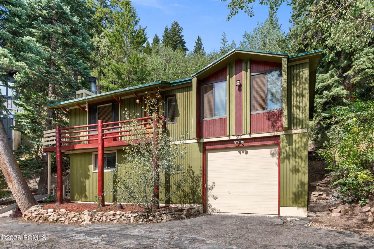 200 Paradise Road - Photo 1