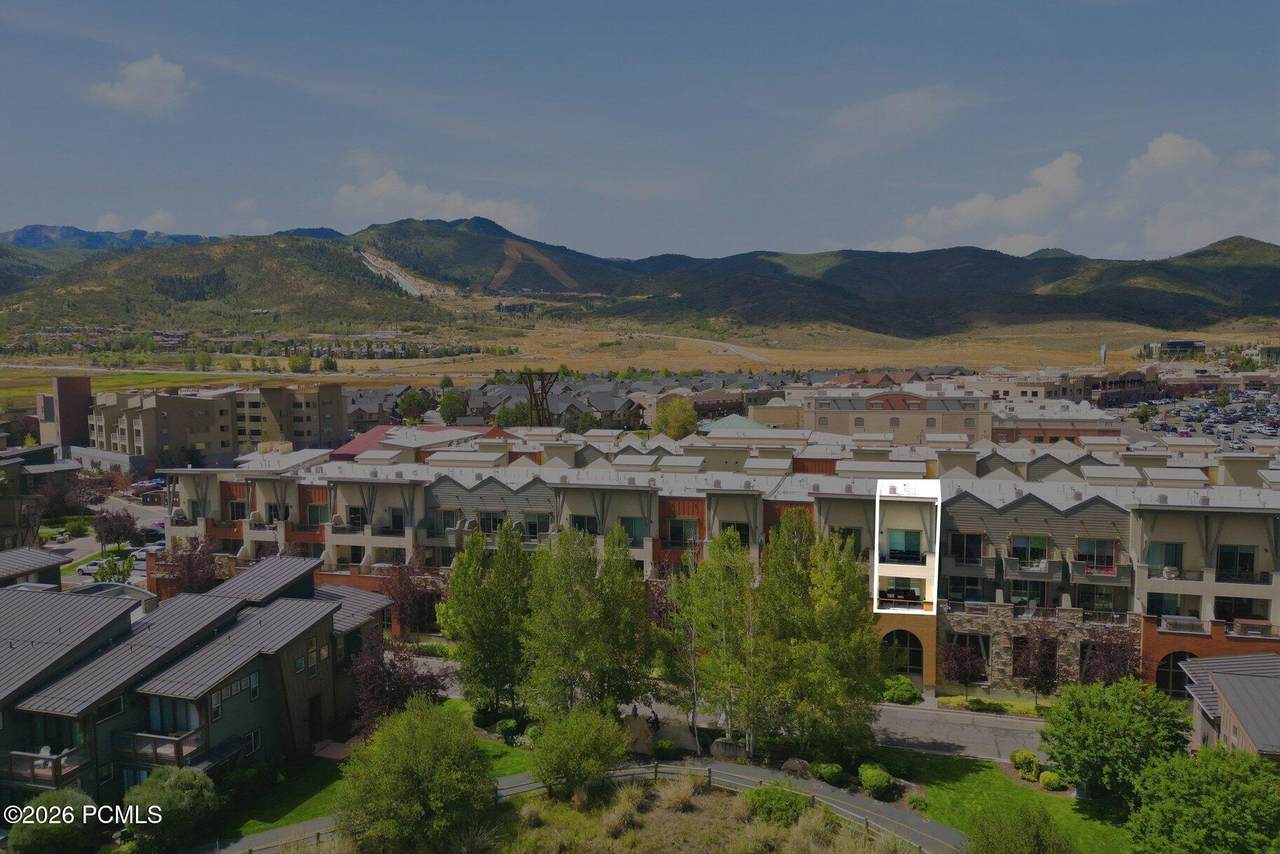 https://bt-photos.global.ssl.fastly.net/parkcity/1280_boomver_1_12603987-2.jpg