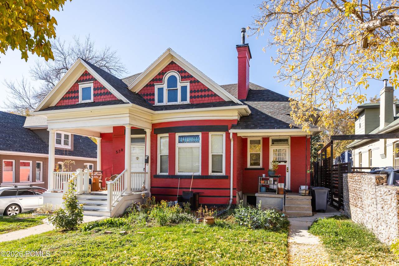 https://bt-photos.global.ssl.fastly.net/parkcity/1280_boomver_1_12603989-2.jpg