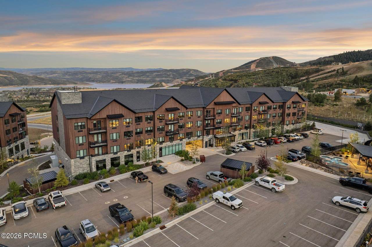 https://bt-photos.global.ssl.fastly.net/parkcity/1280_boomver_1_12604141-2.jpg