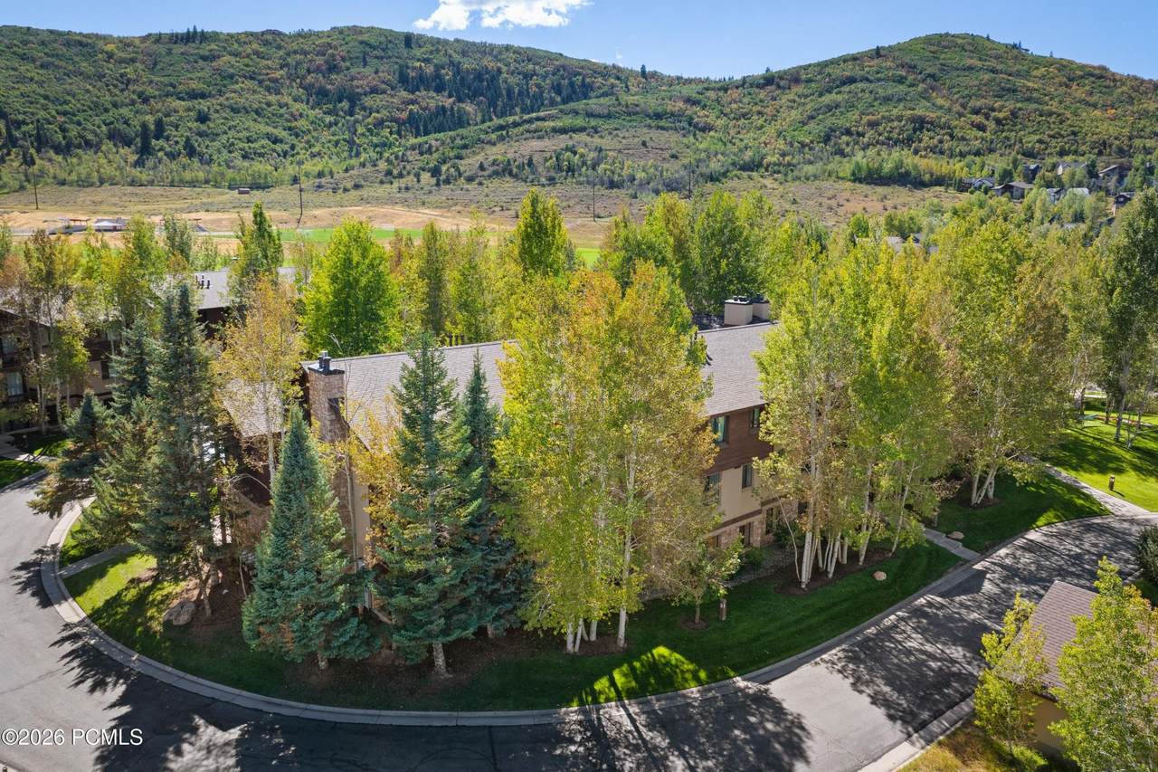 https://bt-photos.global.ssl.fastly.net/parkcity/1280_boomver_1_12604151-2.jpg