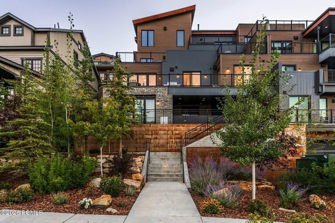 https://bt-photos.global.ssl.fastly.net/parkcity/1280_boomver_1_12604175-2.jpg