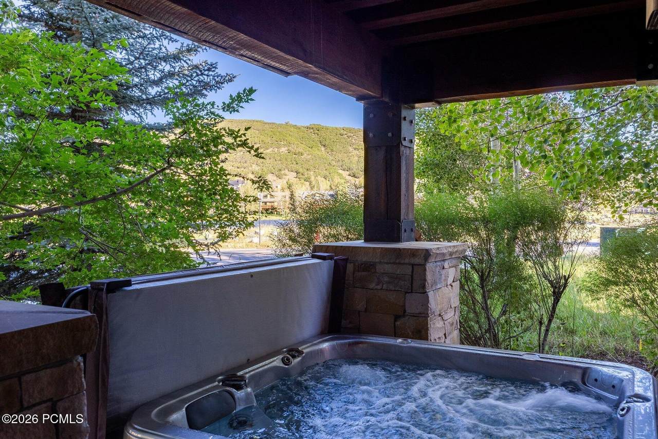https://bt-photos.global.ssl.fastly.net/parkcity/1280_boomver_1_12604259-2.jpg