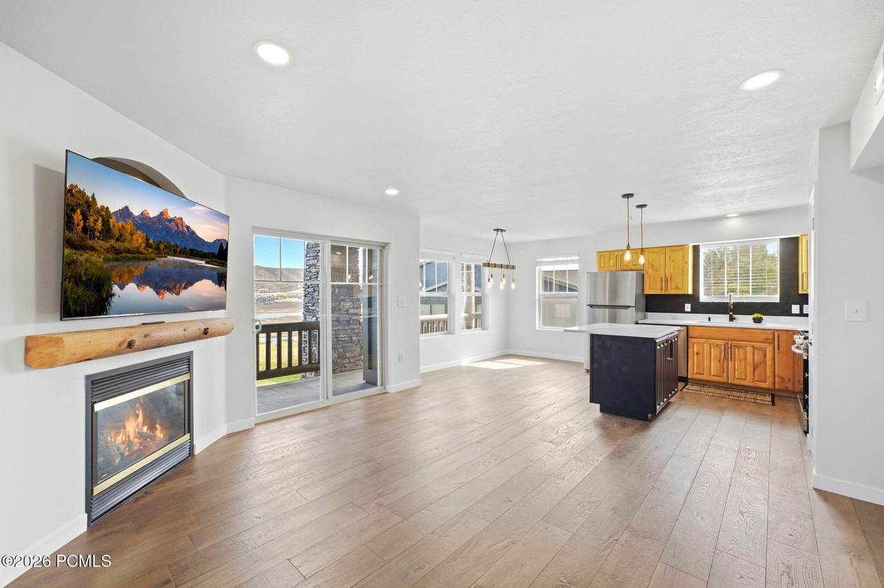 https://bt-photos.global.ssl.fastly.net/parkcity/1280_boomver_1_12604354-2.jpg