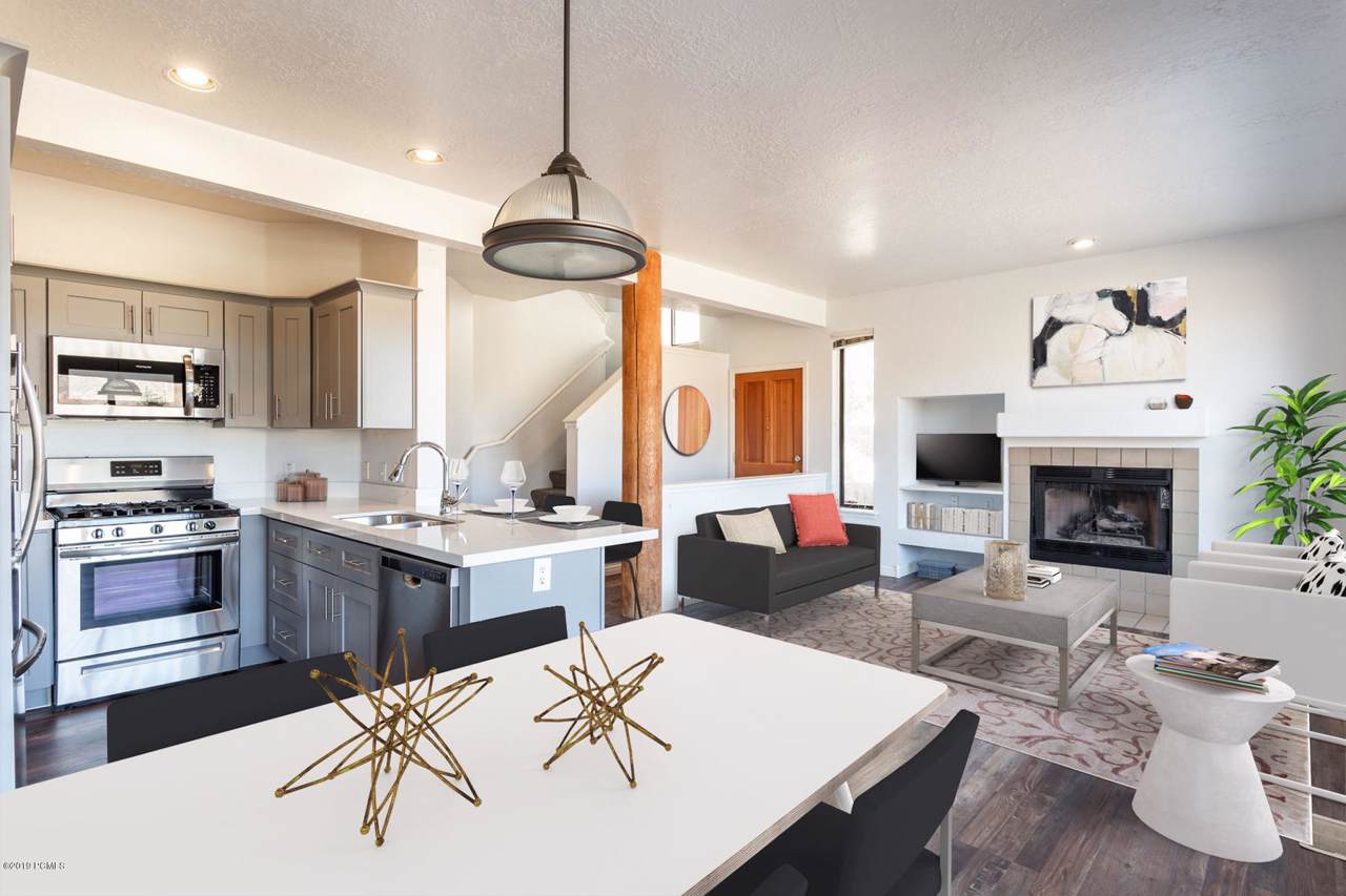 2692 Cottage Loop - Photo 1