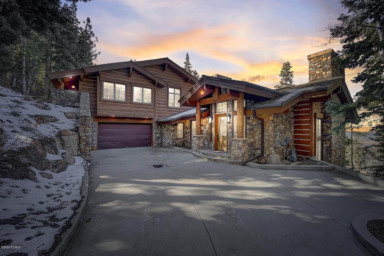7979 Roamer Court - Photo 1