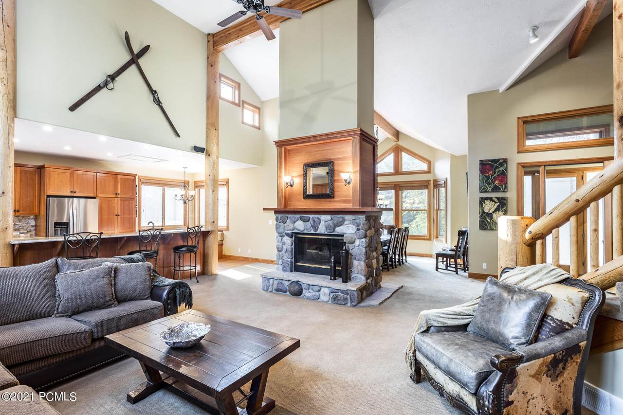 1642 Northshore Court - Photo 1