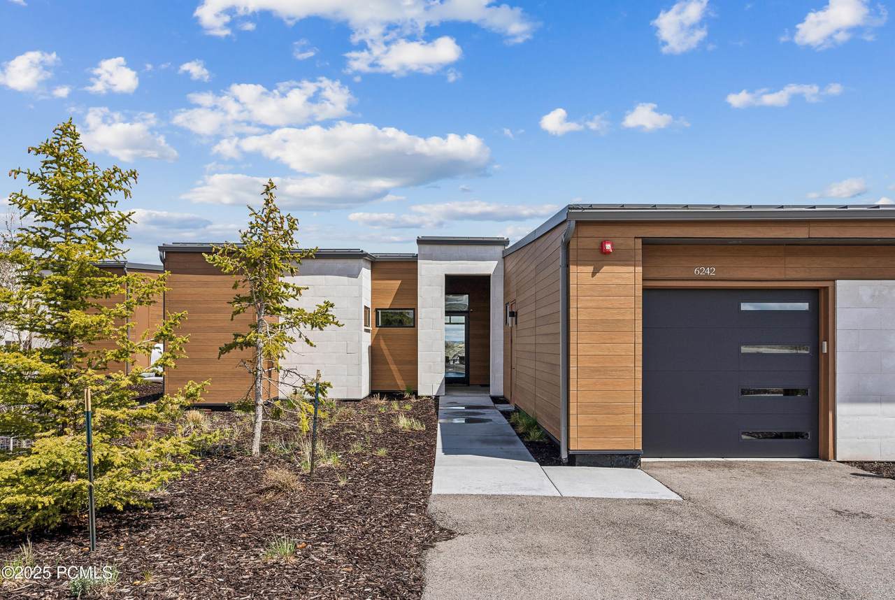 6242 Double Deer Loop - Photo 1