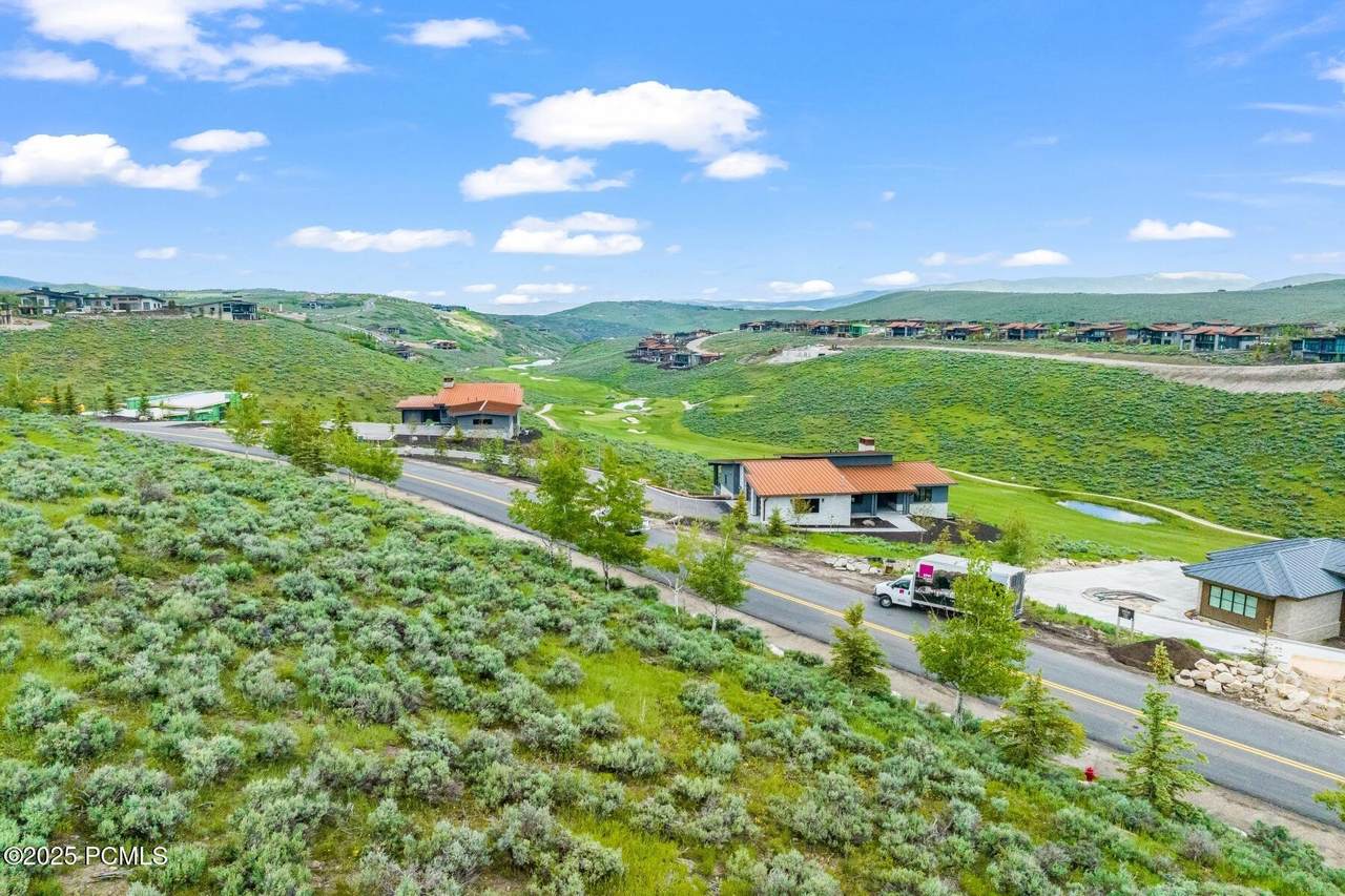 https://bt-photos.global.ssl.fastly.net/parkcity/1280_boomver_2_12500046-2.jpg