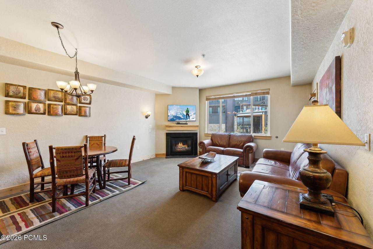 https://bt-photos.global.ssl.fastly.net/parkcity/1280_boomver_2_12501562-2.jpg
